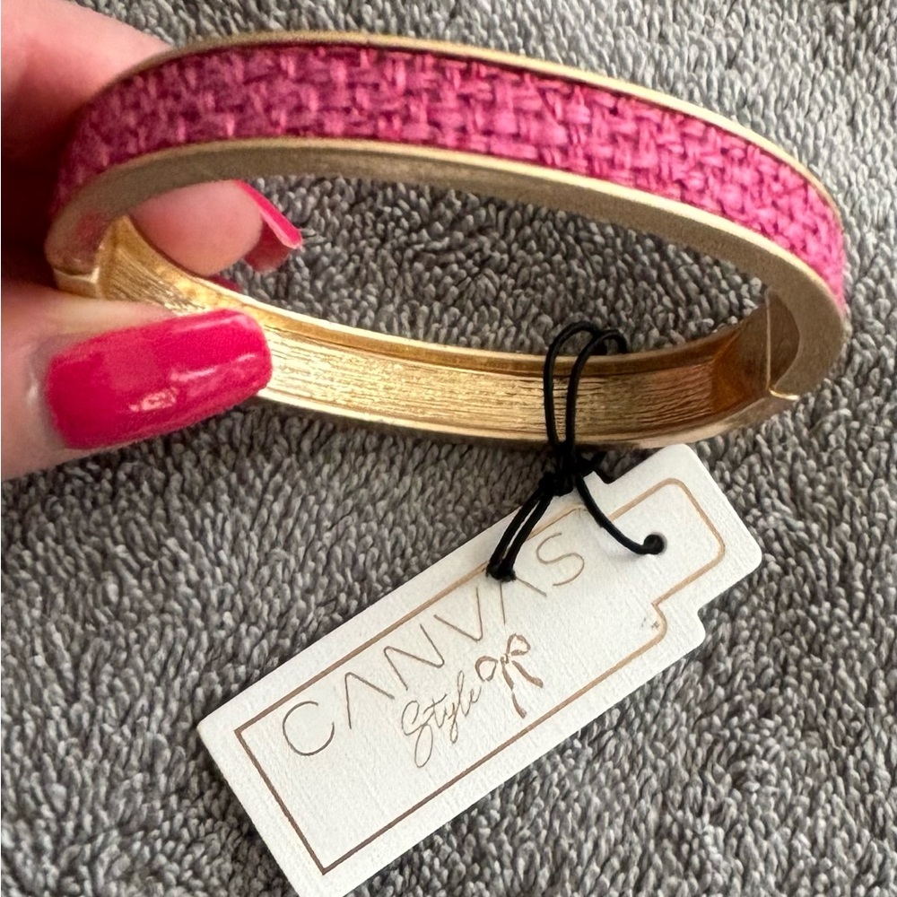 NWT CANVAS Danielle Pink Raffia Hinge Bangle Bracelet